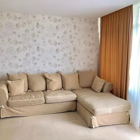 Grand Kamelia Apartament *
