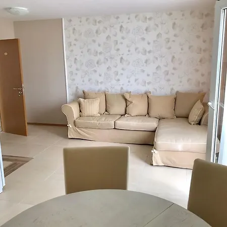 Grand Kamelia Apartment *